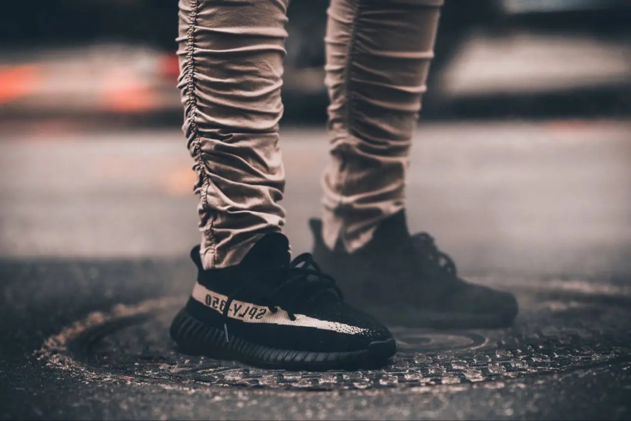 Giày Adidas Yeezy Boost 350 'Oreo' BY1604 — ảnh 5