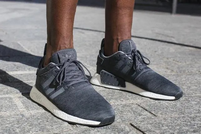 Giày Adidas Sneakersnstuff x NMD R2 'Grey Melange' BY2789 — ảnh 5