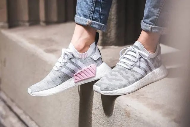 Giày Adidas NMD_R2 Primeknit 'White Black Pink' BY9520 — ảnh 2