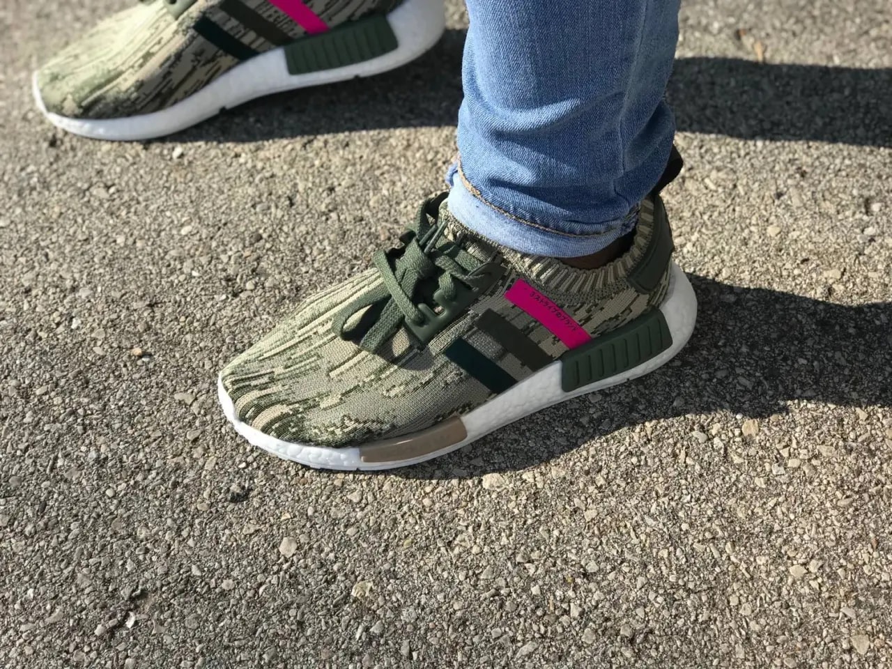 Giày Adidas Wmns NMD_R1 Primeknit 'Green Glitch Camo BY9864 — ảnh 3