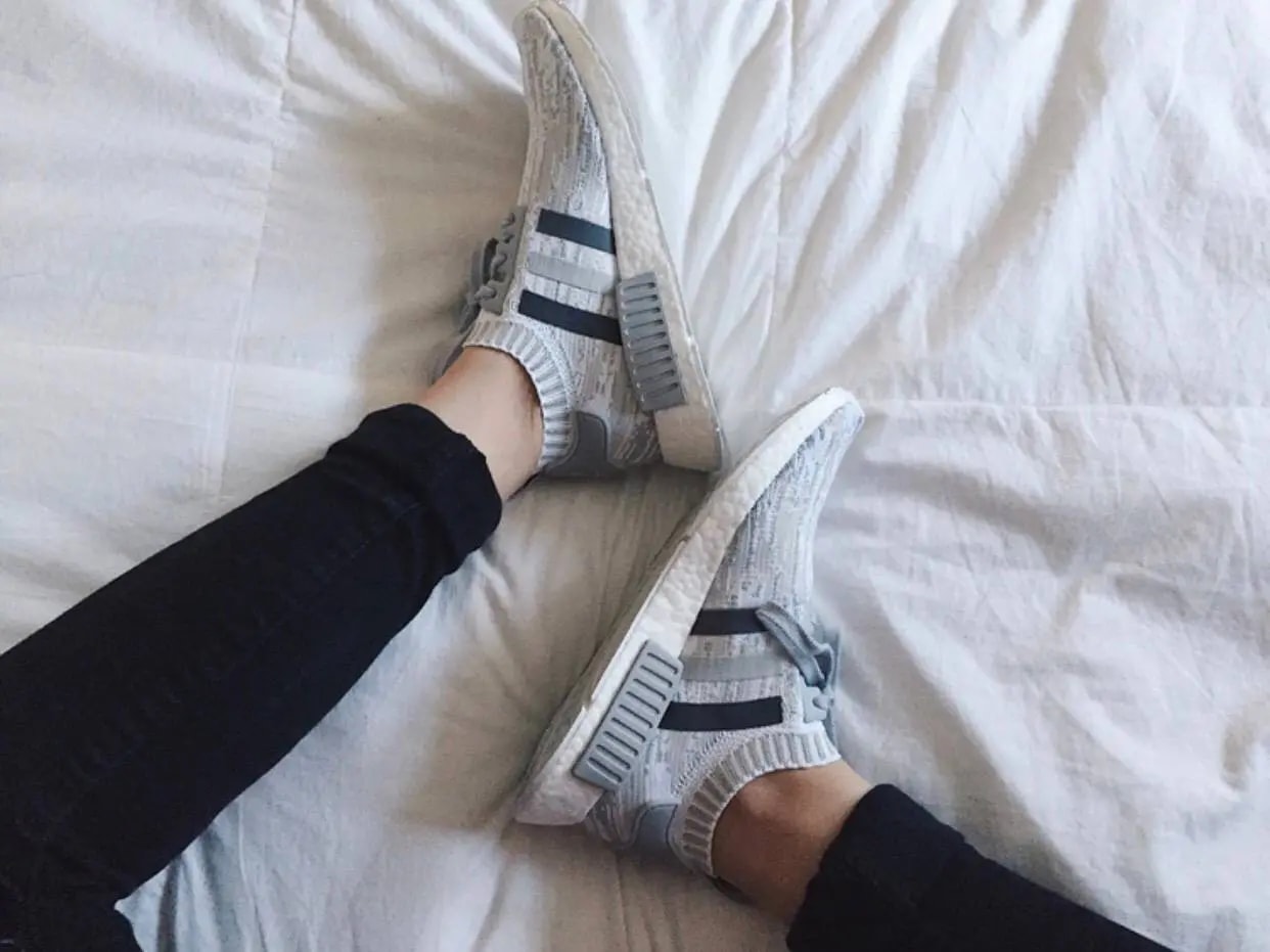 Giày Adidas Wmns NMD R1 Primeknit 'Grey Glitch Camo BY9865 — ảnh 3