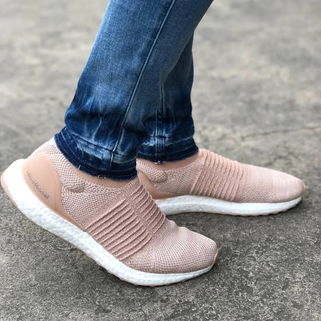 Giày Adidas Wmns UltraBoost Laceless 'Ash Pearl' CQ0010 — ảnh 3