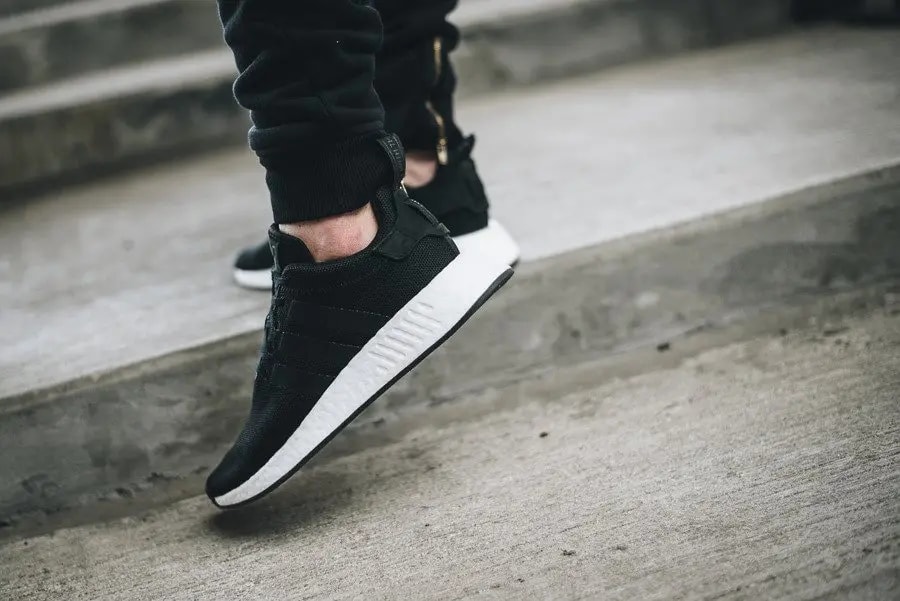 Giày Adidas NMD_R2 'Core Black' CQ2402 — ảnh 5