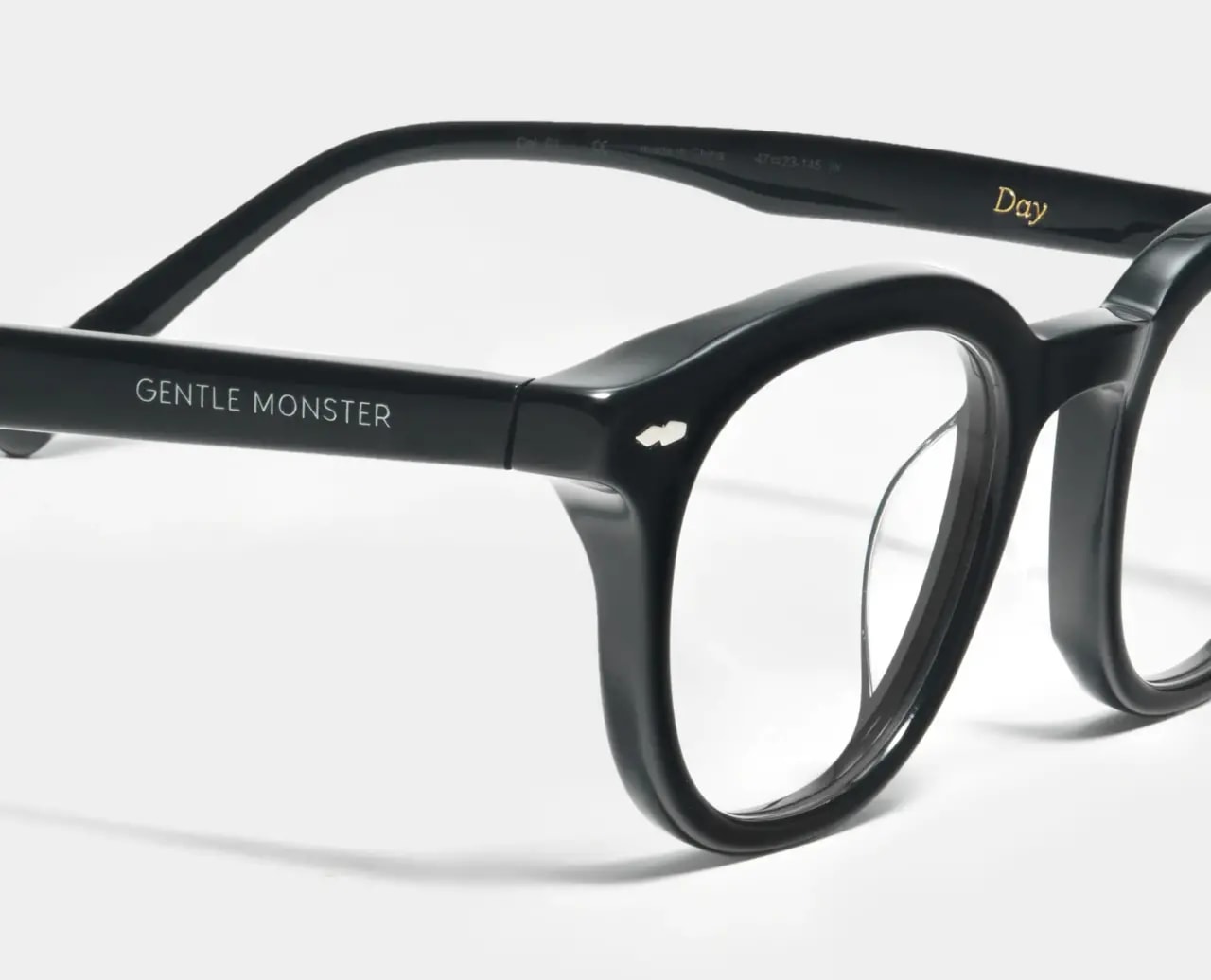 Kính Gentle Monster Day 01 OPT (Black) — ảnh 2
