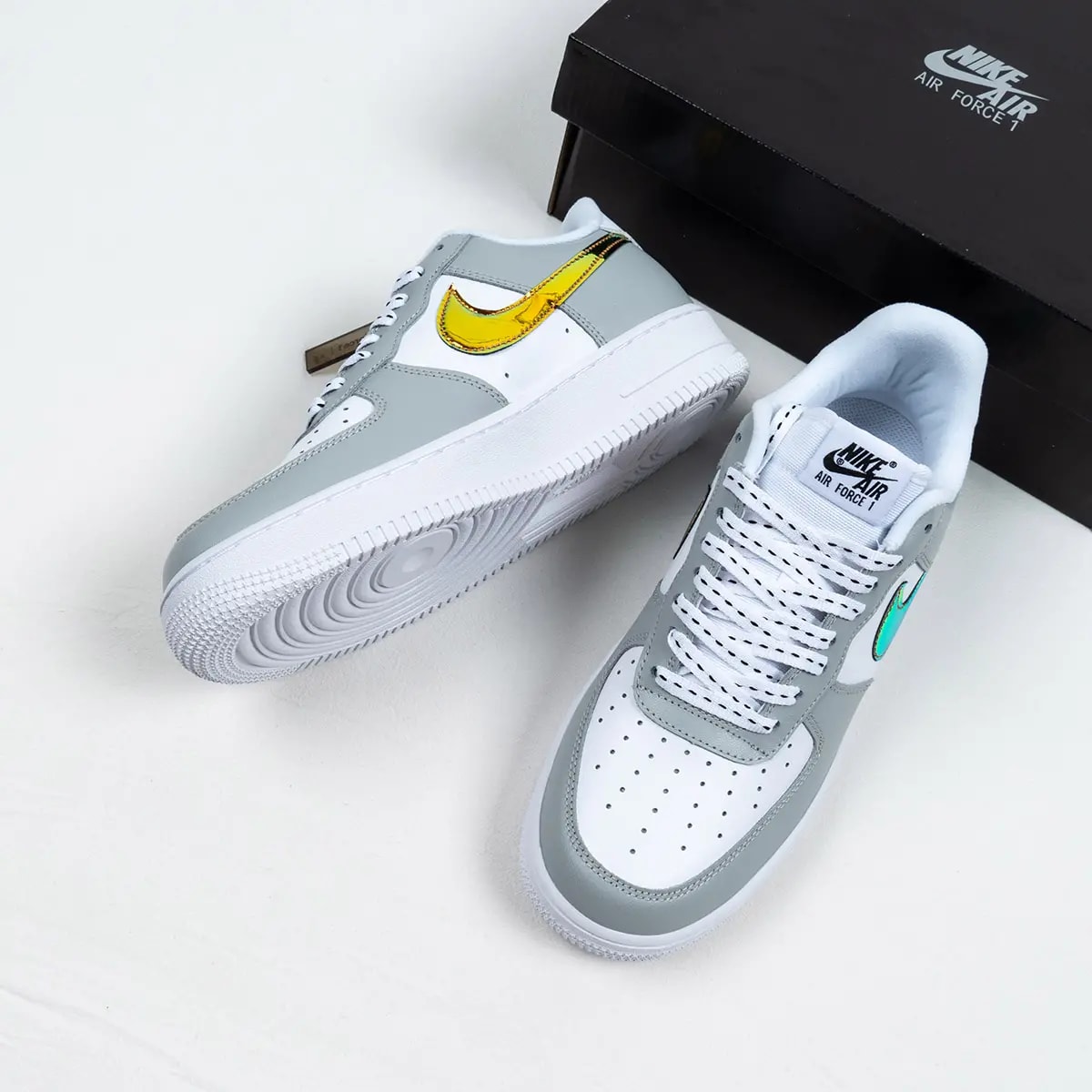 Giày Nike Air Force 1 Metallic Summit White DC9029-100 — ảnh 2