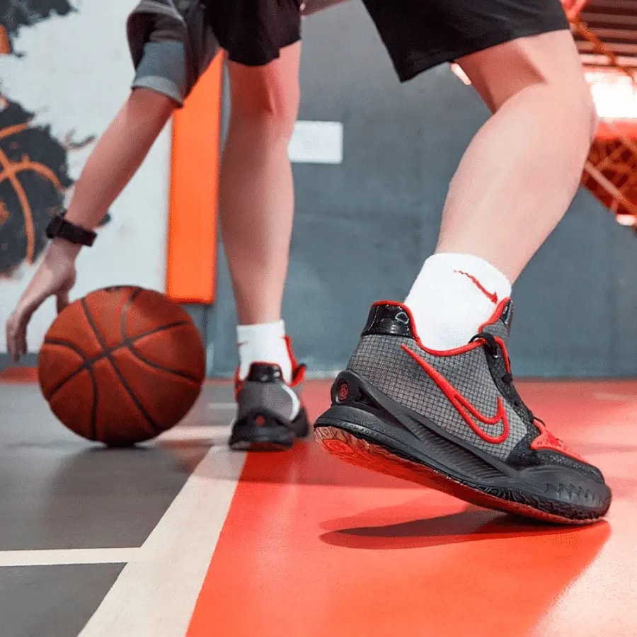 Giày Nike Kyrie Low 4 EP 'Black Red' CZ0105-006 — ảnh 4