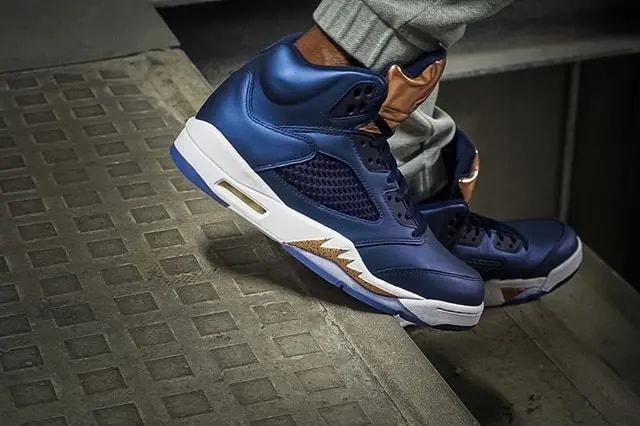 Giày Nike Air Jordan 5 Retro 'Bronze' 136027-416 — ảnh 2