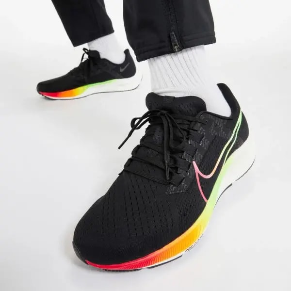 Giày Nike Air Zoom Pegasus 38 'Black Green Strike' DQ4994-010 — ảnh 4