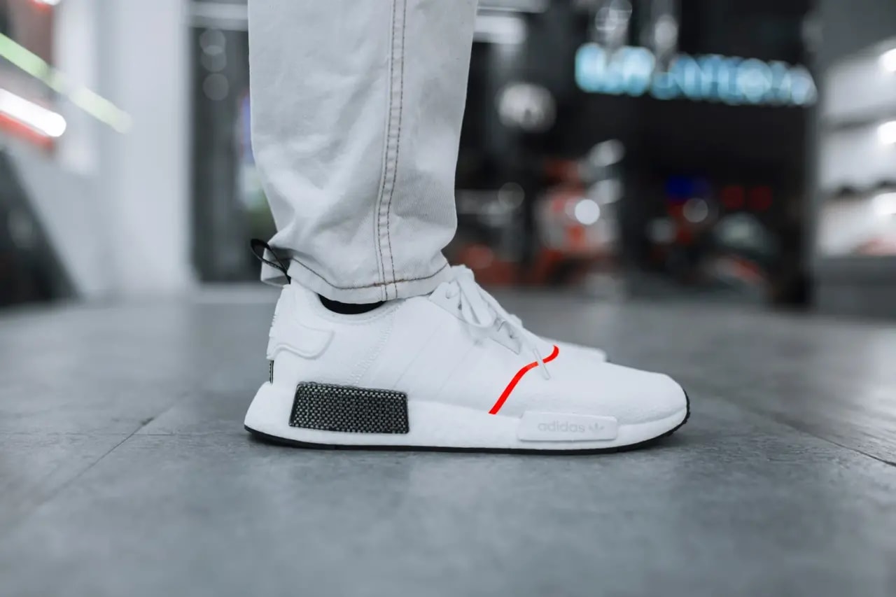 Giày Adidas NMD R1 'White Solar Red' EE5086 — ảnh 3