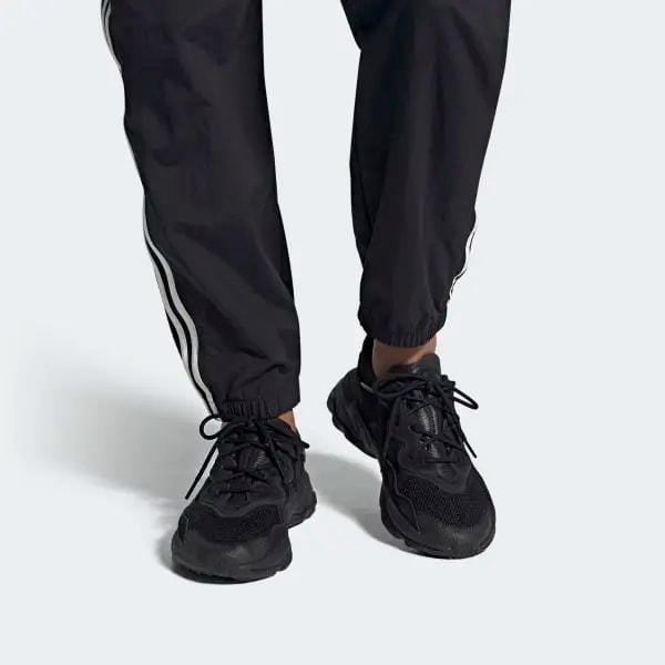Giày Adidas Ozweego Black Carbon EE6999 — ảnh 3