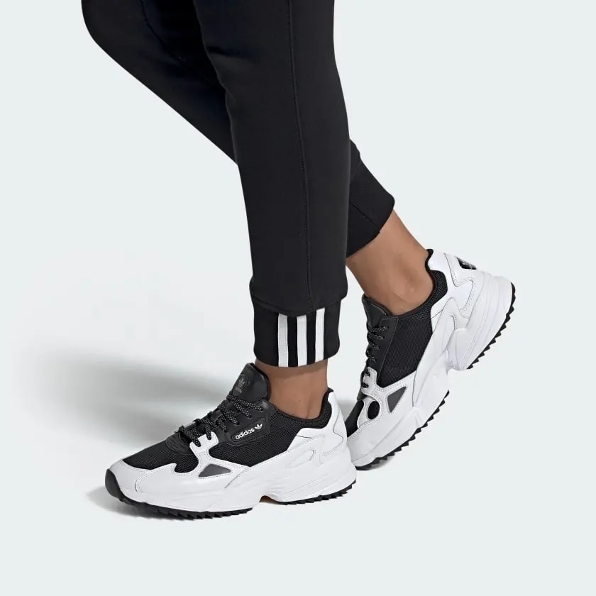 Giày Adidas Wmns Falcon Trail 'Oreo' EF9024 — ảnh 4