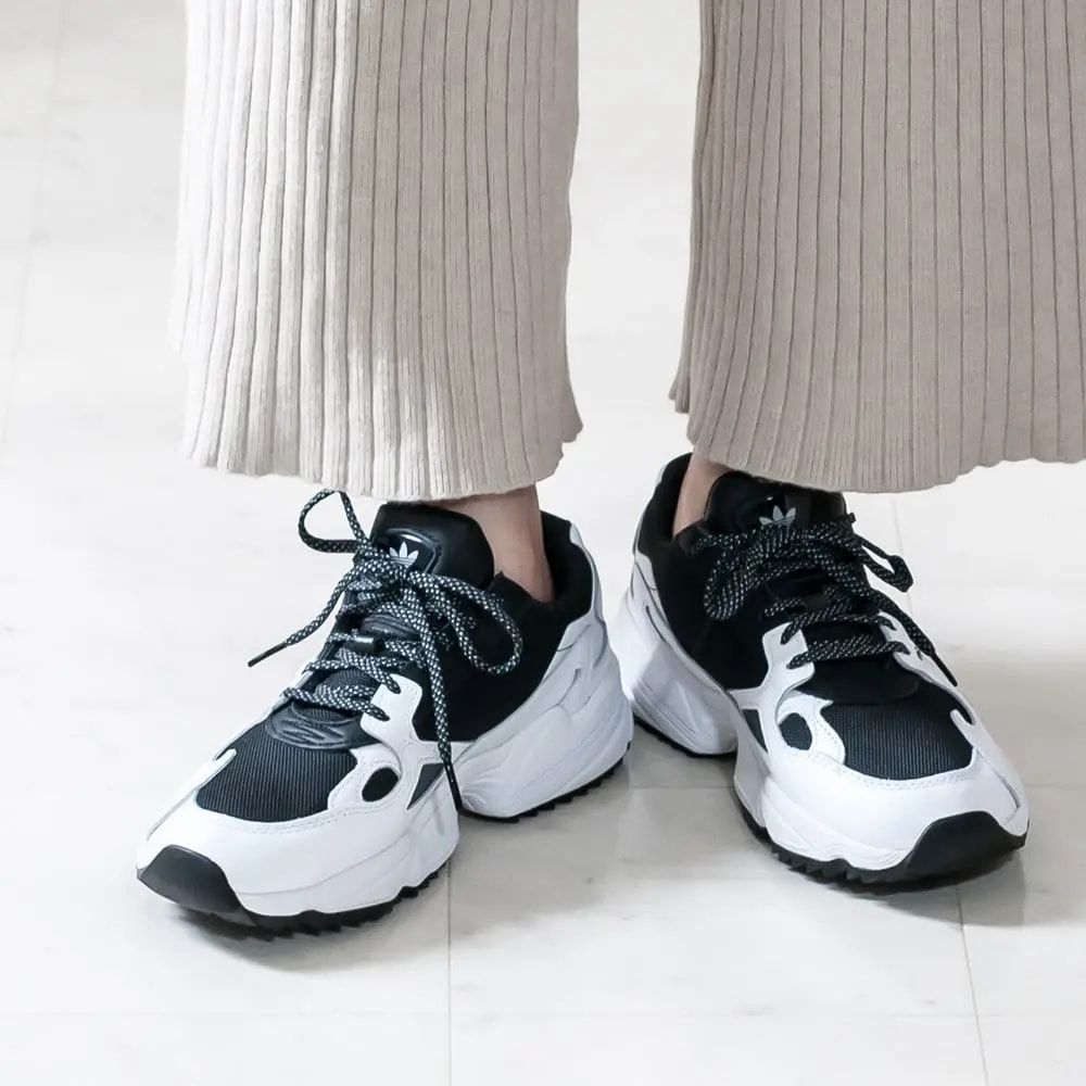 Giày Adidas Wmns Falcon Trail 'Oreo' EF9024 — ảnh 2