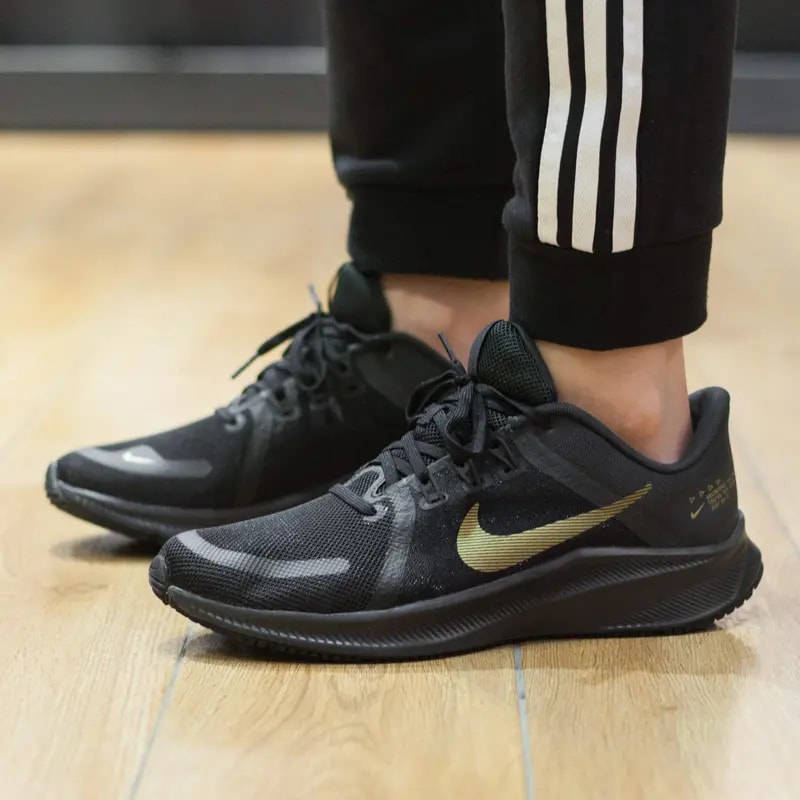 Giày Nike Quest 4 'Black Metallic Gold' DA1105-010 — ảnh 3