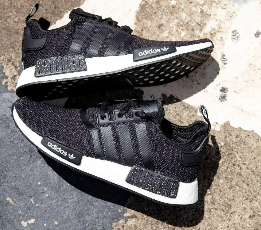 Giày Adidas NMD_R1 'Black' GY3021 — ảnh 3