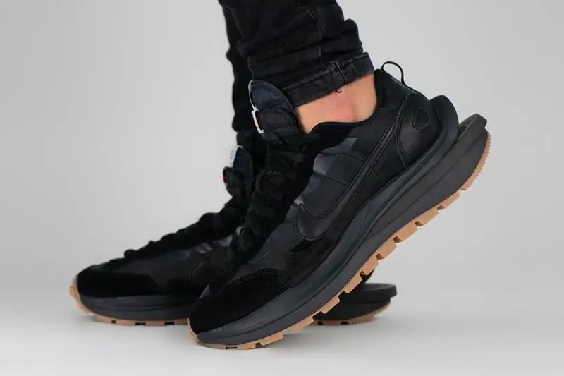 Giày Nike Sacai x VaporWaffle 'Black Gum' DD1875-001 — ảnh 4