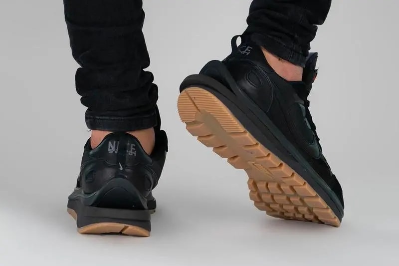 Giày Nike Sacai x VaporWaffle 'Black Gum' DD1875-001 — ảnh 3