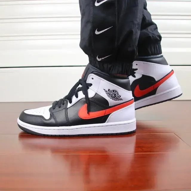 Giày Nike Air Jordan 1 Mid 'Chile Red' 554724-075 — ảnh 5
