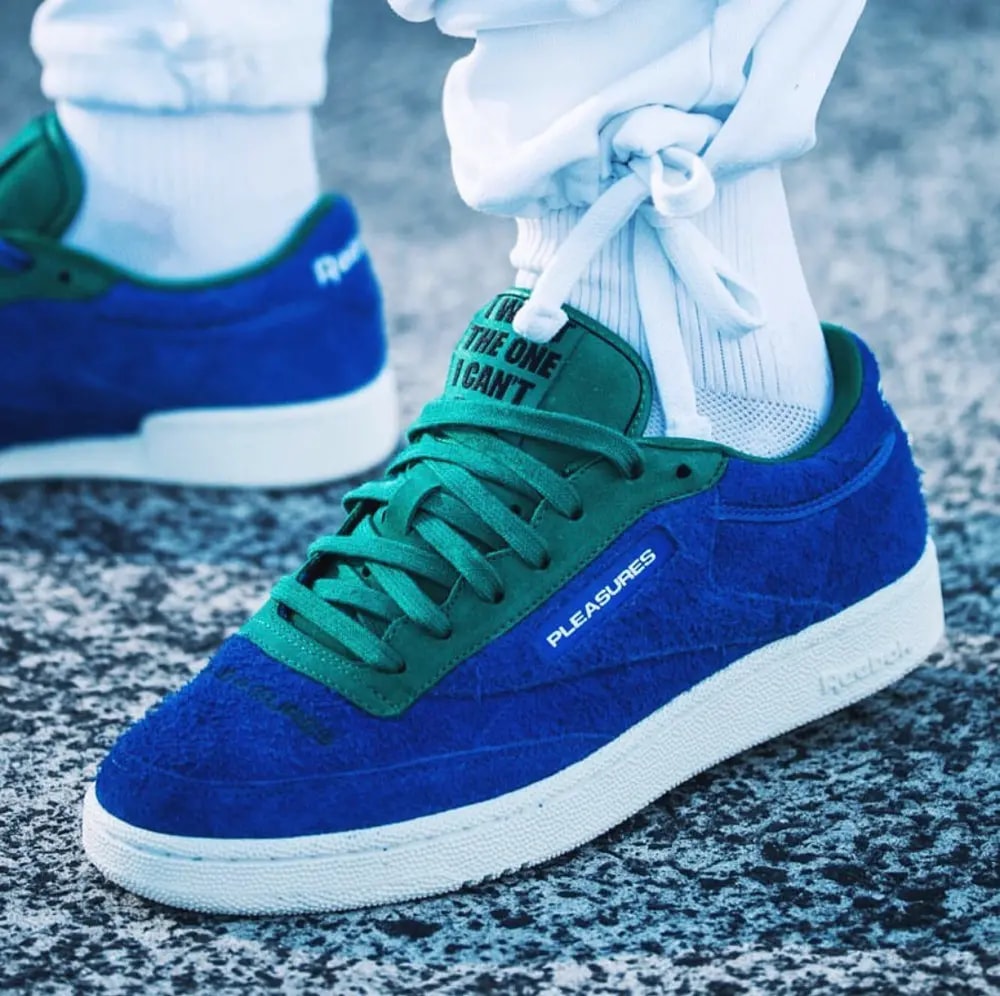 Giày Reebok Pleasures x Club C 'Vital Blue' DV9908 — ảnh 3