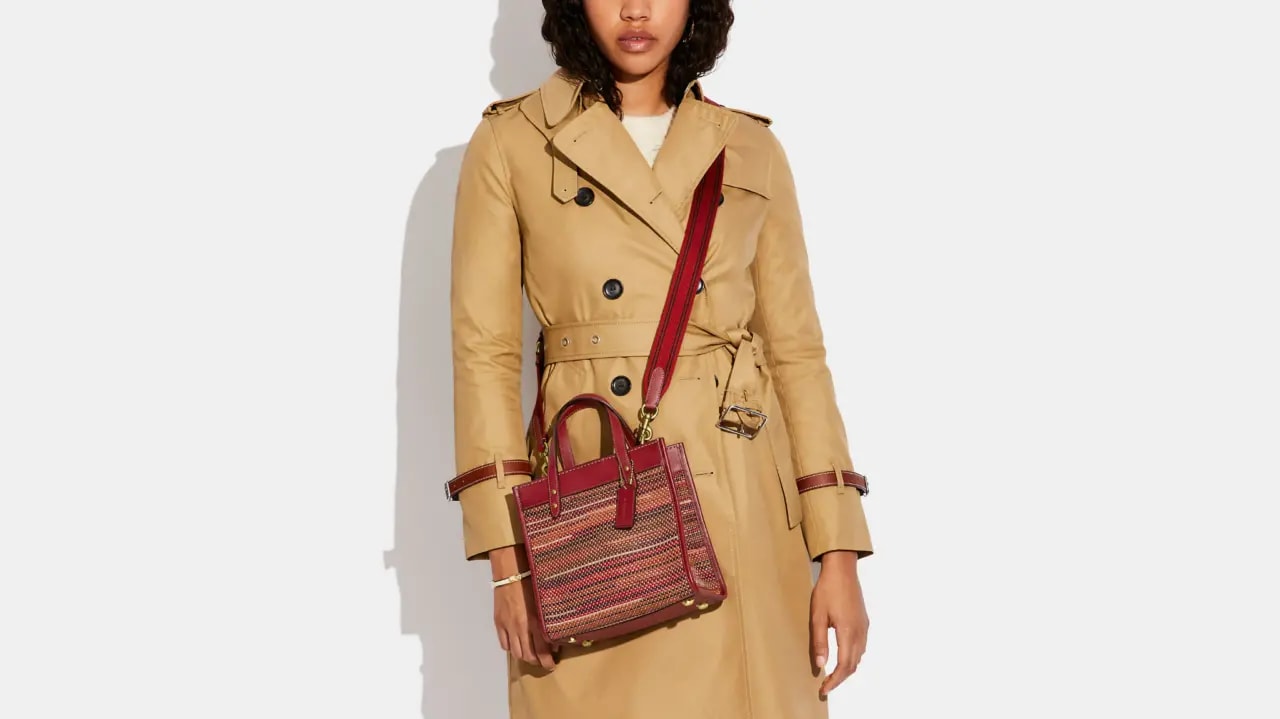 Túi Coach Field Tote 22 In Upwoven 'Red' C3860-B4T6T — ảnh 2
