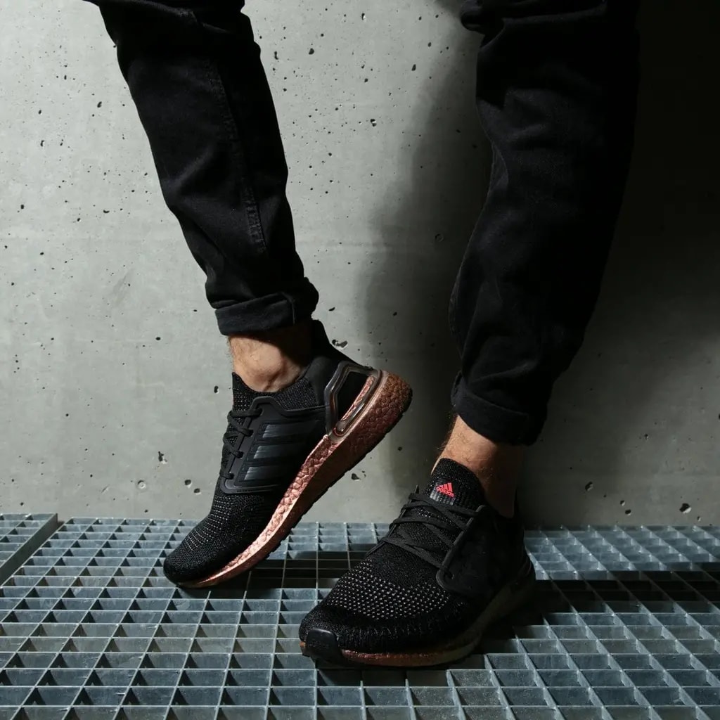 Giày Adidas UltraBoost 20 'Black Signal Pink' FV8335 — ảnh 2