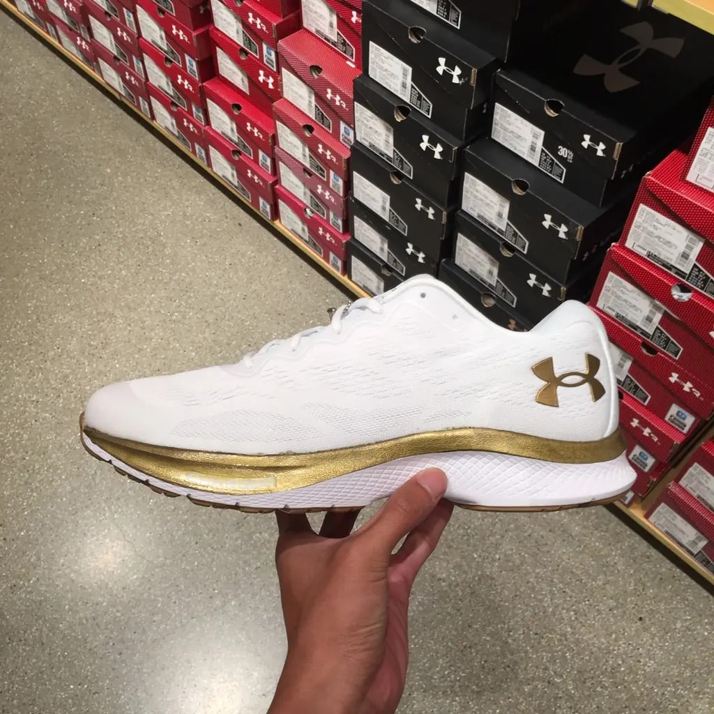 Giày Under Armour Charged Bandit 6 'White Metalic Gold Luster' 3023019-102 — ảnh 2