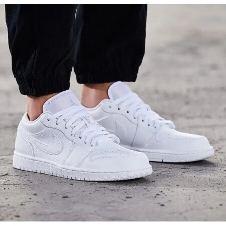 Giày Nike Air Jordan 1 Retro Low 'Pure Platinum' 553558-170 — ảnh 3