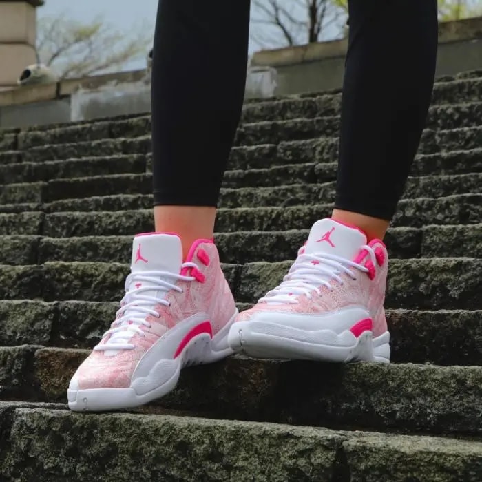 Giày Nike Air Jordan 12 Retro GS 'Arctic Pink' 510815-101 — ảnh 2