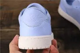 Giày Nike Wmns Air Jordan 1 Retro Low NS 'Royal Tint' AO1935-400 — ảnh 3