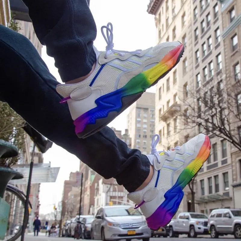 Giày Adidas Ozweego 'Pride' EG1076 — ảnh 2