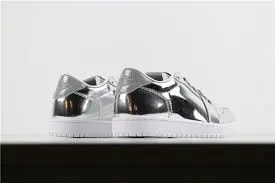 Giày Nike Air Jordan 1 Retro Low OG Pinnacle 'Metallic Silver' 852549-003 — ảnh 5