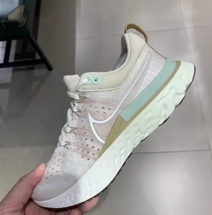 Giày Nike Wmns React Infinity Run Flyknit 2 'Cashmere' DM7193-711 — ảnh 5