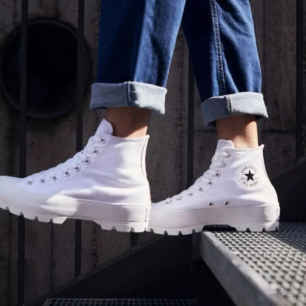Giày Converse Wmns Chuck Taylor All Star High Lugged 'White' 565902C — ảnh 2