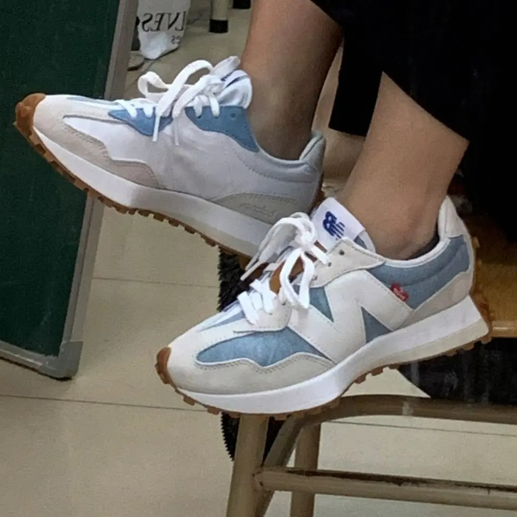 Giày New Balance Levi's x Wmns 327 'Light Wash Denim' WS327LVA — ảnh 2