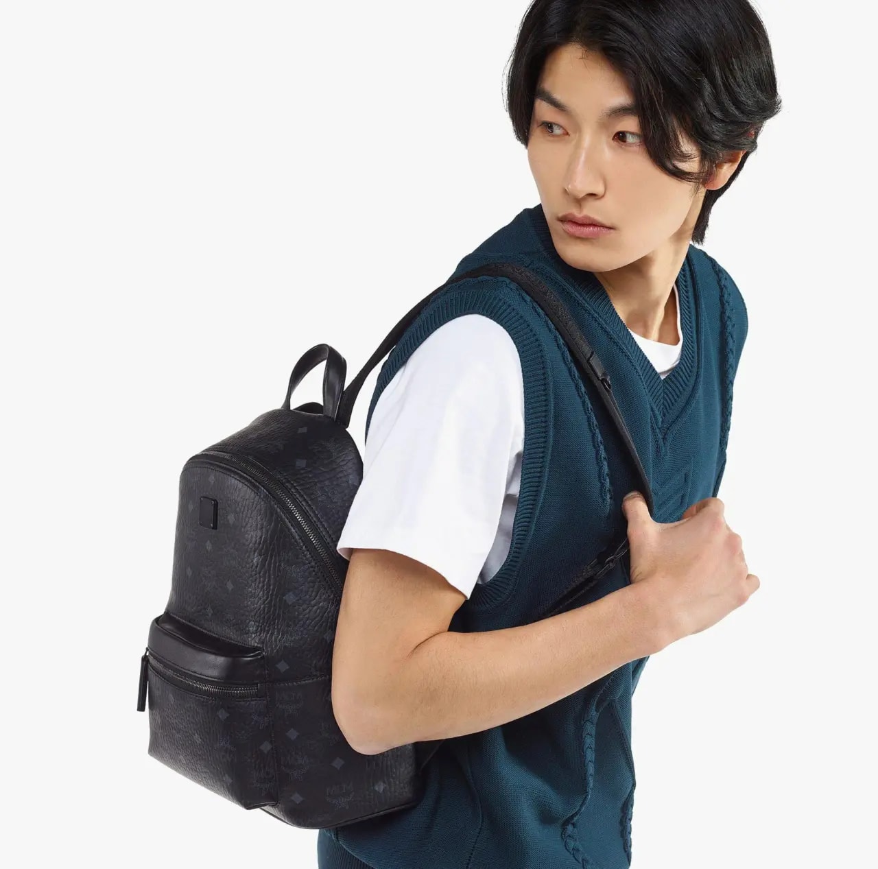 Túi MCM Stark Backpack in Visetos MMKCSVE02BK001 — ảnh 2