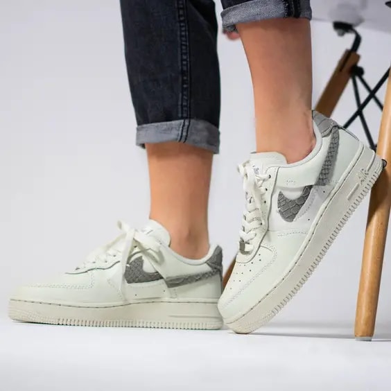 Giày Nike Wmns Air Force 1 LXX 'Sea Glass Python' DH3869-001 — ảnh 2
