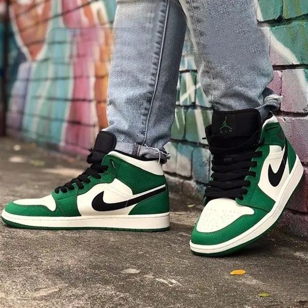 Giày Nike Air Jordan 1 Mid SE GS 'Pine Green' BQ6931-301 — ảnh 3
