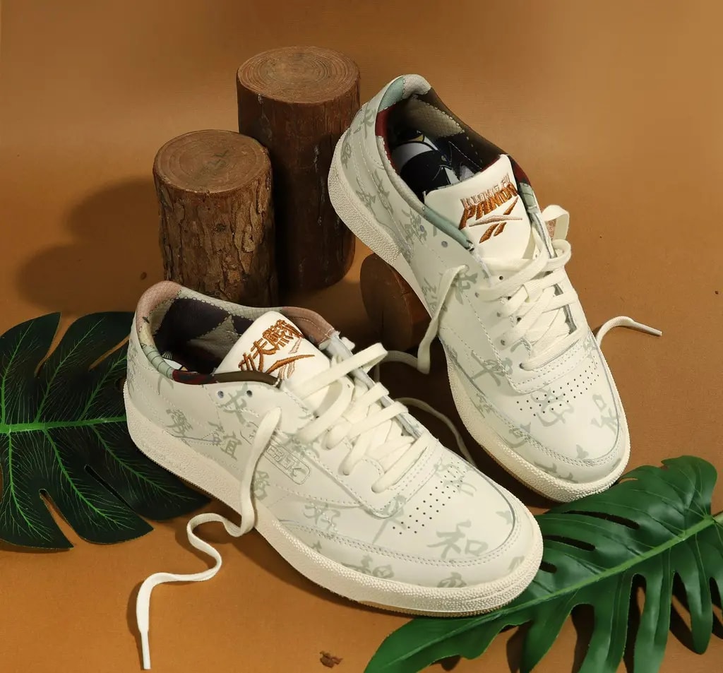 Giày Reebok Kung Fu Panda x Club C 85 'Chinese Calligraphy' GZ8633 — ảnh 4