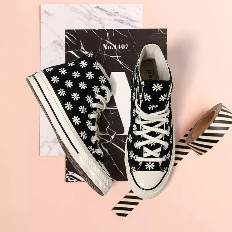 Giày Converse Chuck 70 High 'Holiday Sweater Black' 169534C — ảnh 2
