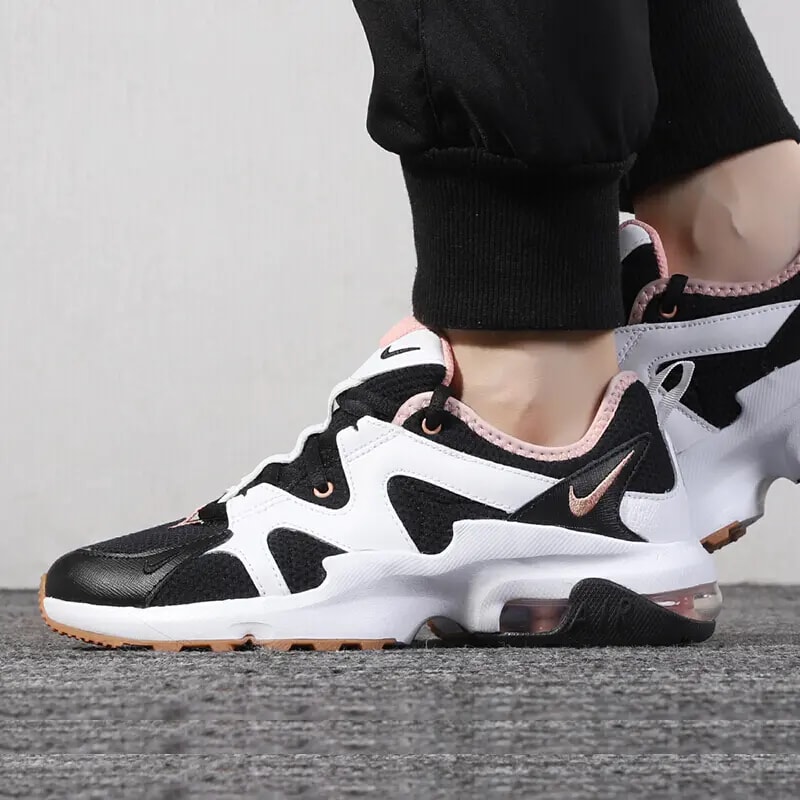 Giày Nike Wmns Air Max Graviton 'Black' AT4404-004 — ảnh 2