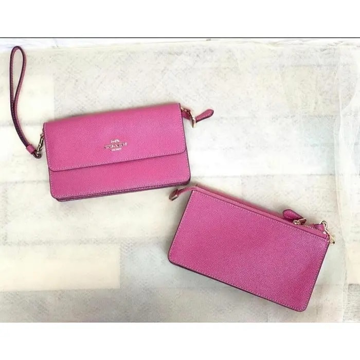 Ví Coach Foldover Wristlet Rouge Gold 73793-R — ảnh 4