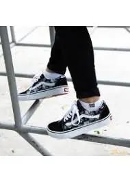 Giày Vans Old Skool 'Flash Skulls' VN0A38G118C — ảnh 2
