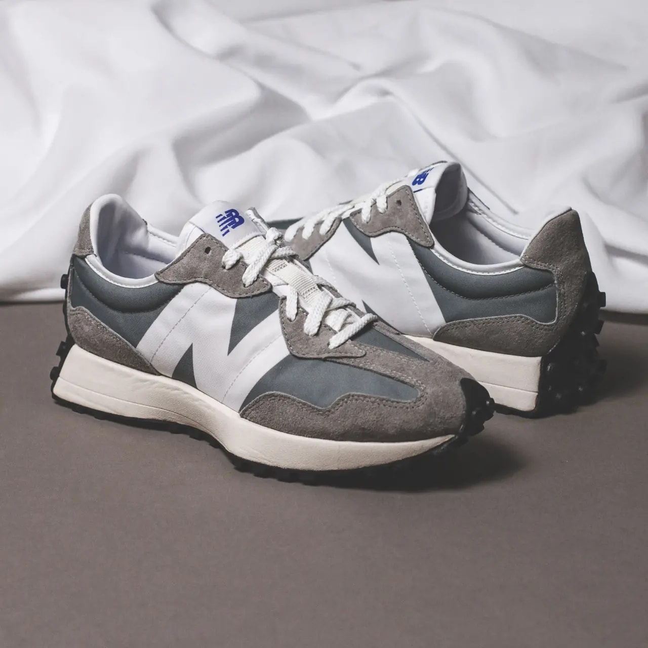Giày New Balance 327 Team Away Grey MS327LAB — ảnh 4