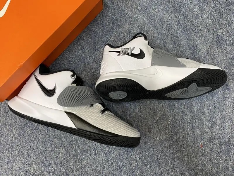 Giày Nike Kyrie Flytrap 3 GS 'White Black' BQ5620-102 — ảnh 3