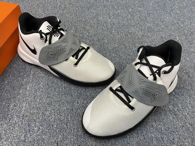 Giày Nike Kyrie Flytrap 3 GS 'White Black' BQ5620-102 — ảnh 2