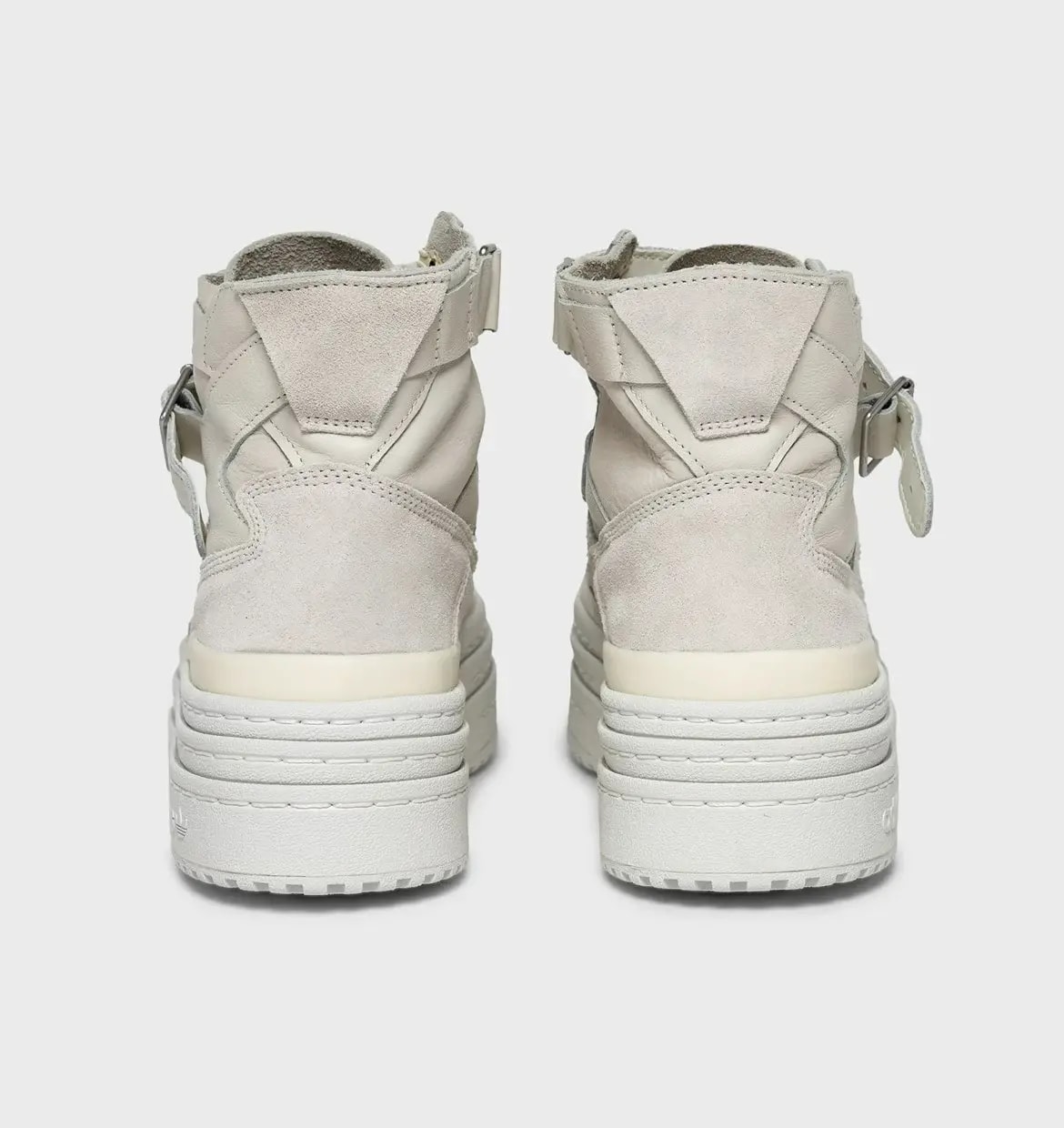 Giày Adidas Logo Unisex Street Style Sneakers S42803 — ảnh 2