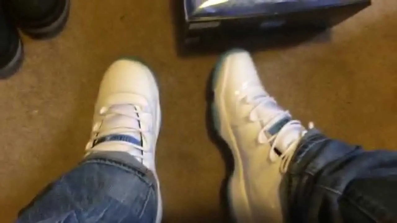 Giày Nike Air Jordan 11 BG 'Legend Blue' 378038-117 — ảnh 3