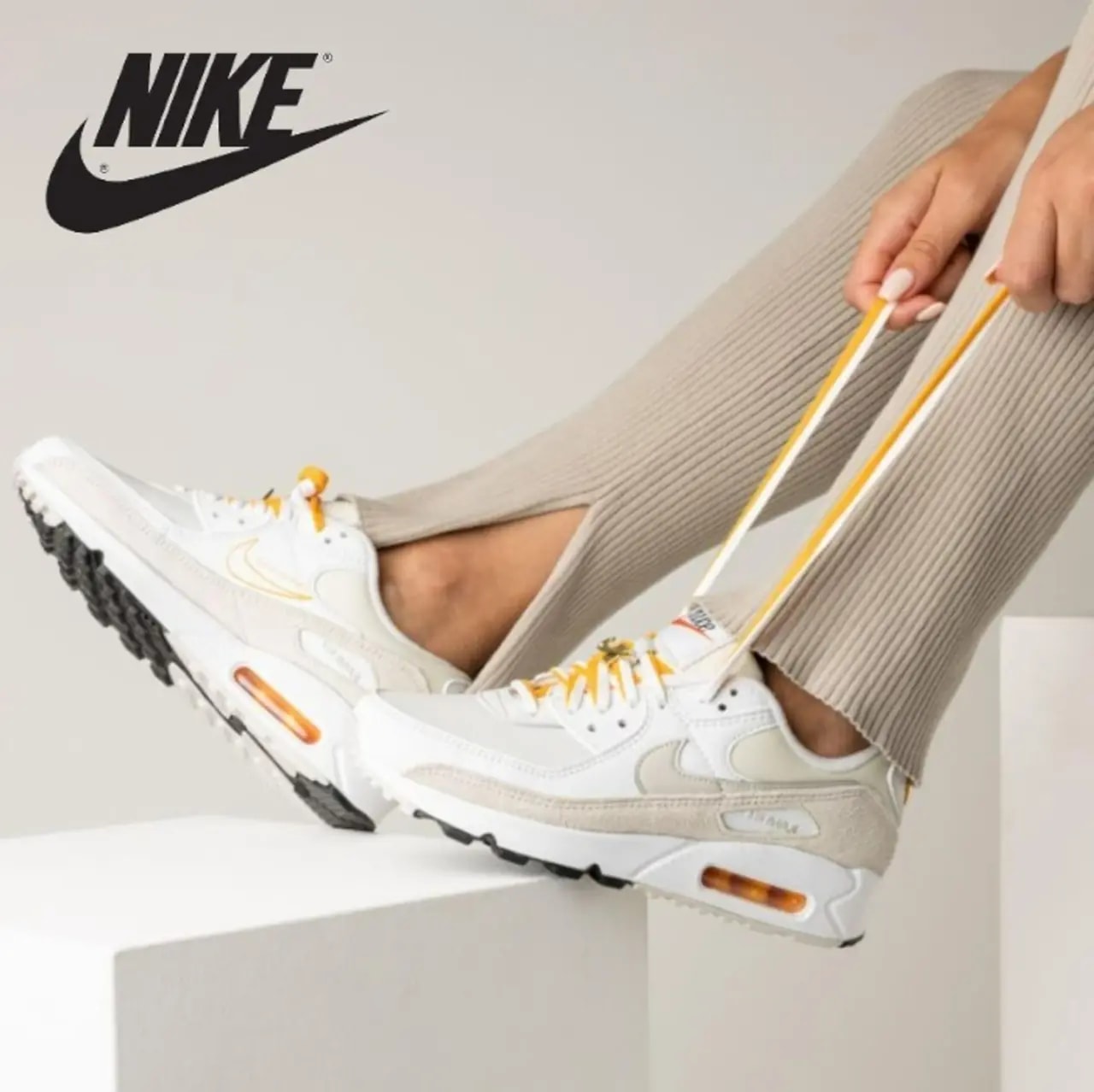 Giày Nike Wmns Air Max 90 SE 'First Use White University Gold' DA8709-100 — — ảnh 3