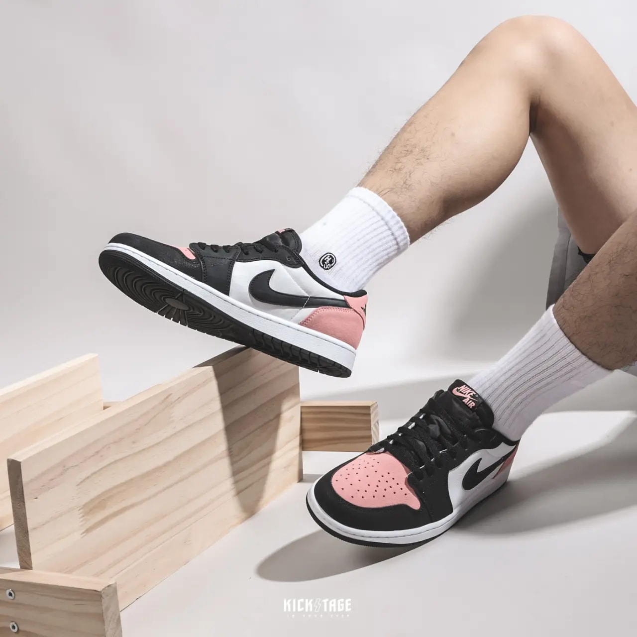 Giày Nike Air Jordan 1 Low OG GS 'Bleached Coral' CZ0858-061 — ảnh 2