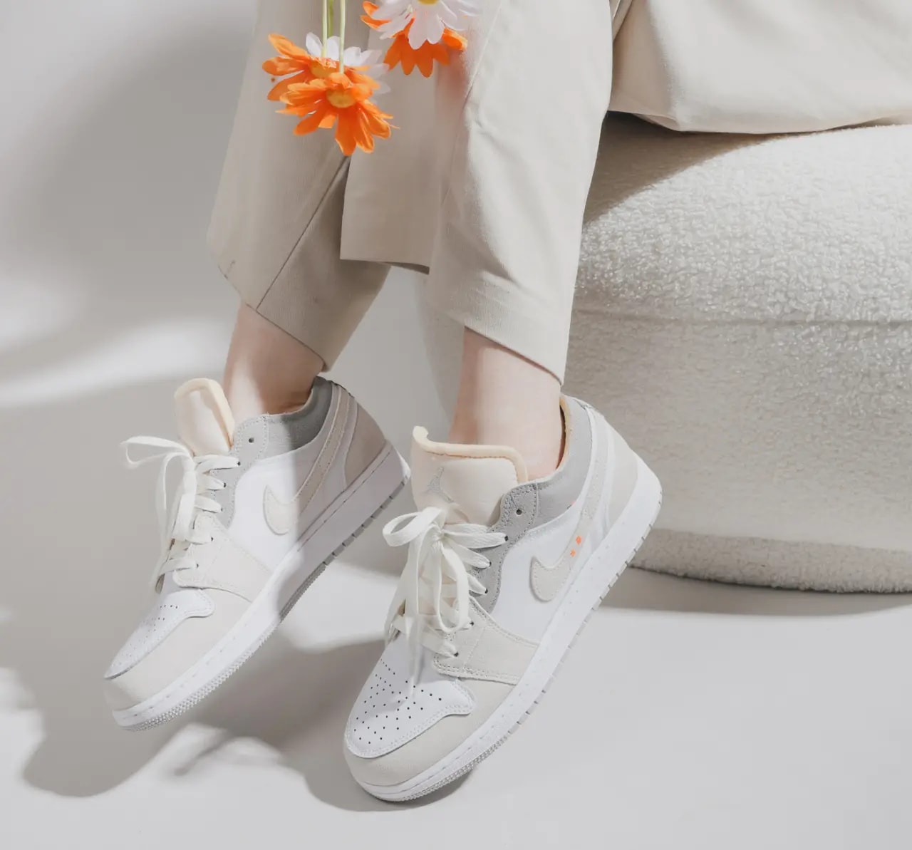 Giày Nike Air Jordan 1 Low SE GS Craft ‘Inside Out’ DQ3727-100 — ảnh 5