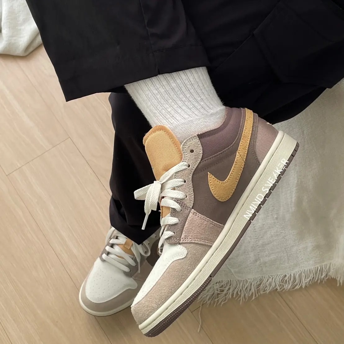 Giày Nike Air Jordan 1 Low SE Craft 'Taupe Haze' DN1635-200 — ảnh 4